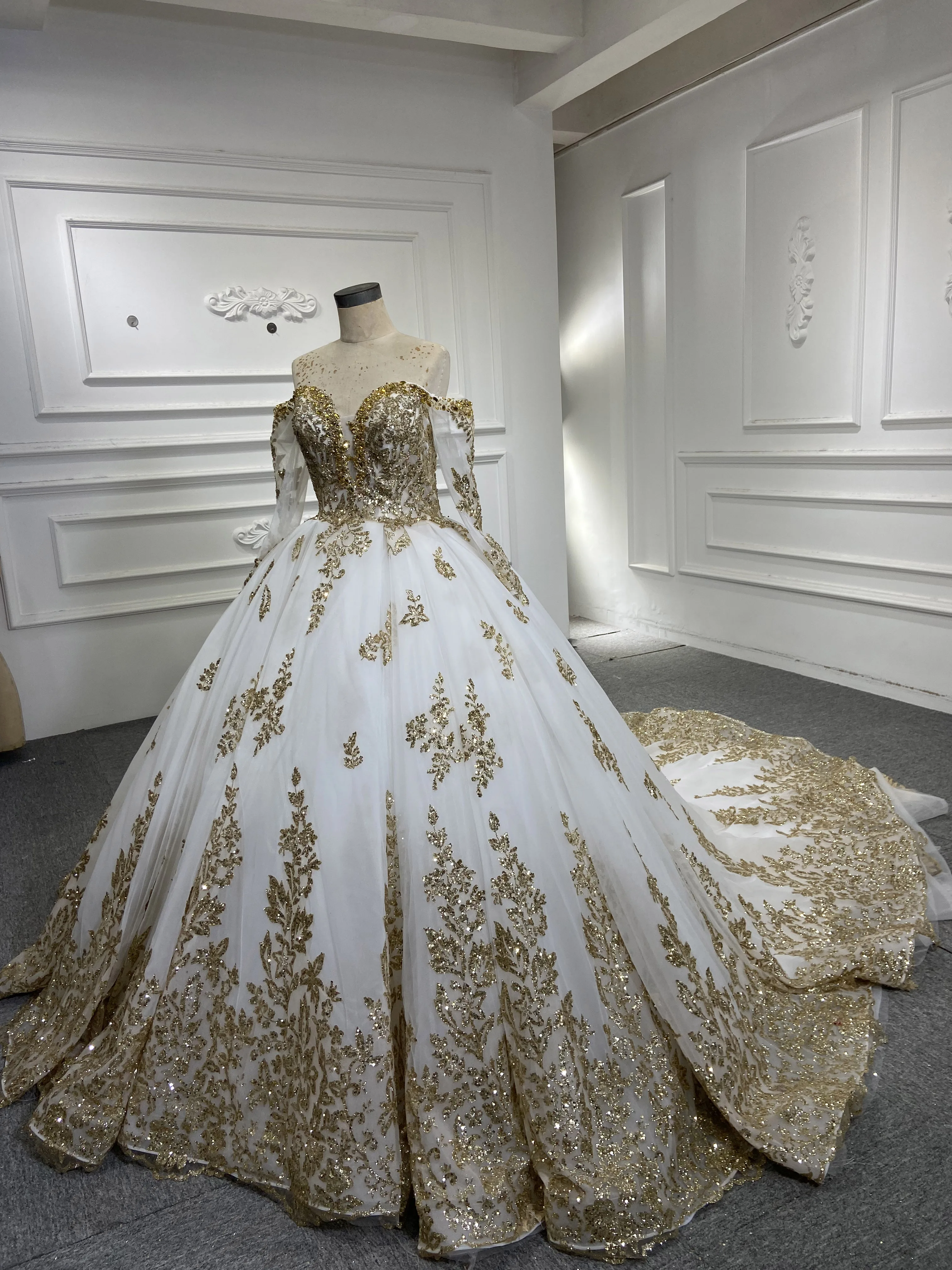 Off Shoulder Long Sleeve Shiny Gold Lace Applique Stones Beaded Luxury  White Ball Gowns Wedding Dress Bridal Gown