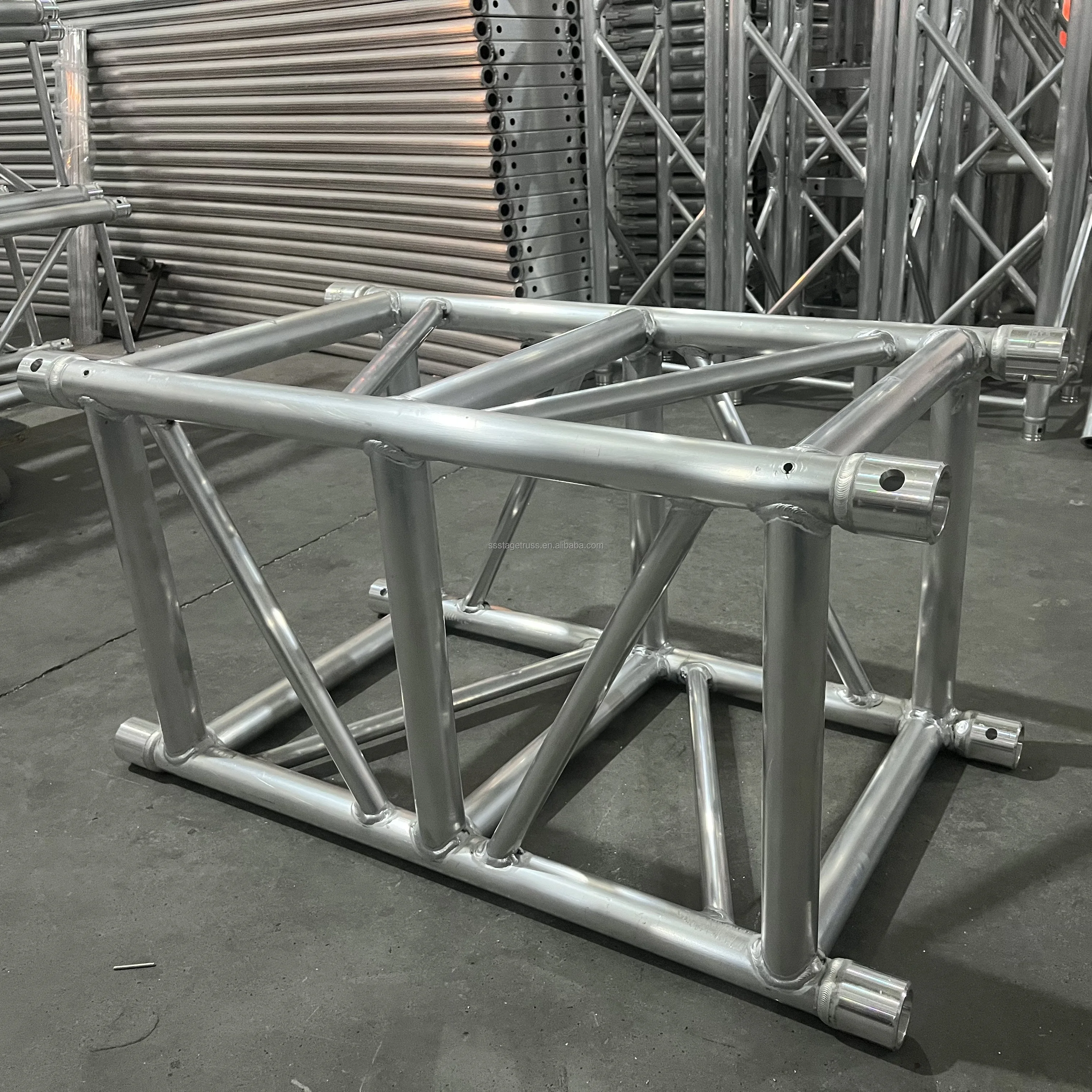 520 Heavy Duty Spigot Truss  Aluminum Alloy for Outdoor  Large Concerts, Festivals, Wedding Celebrations Lights Lifting Truss manufacture