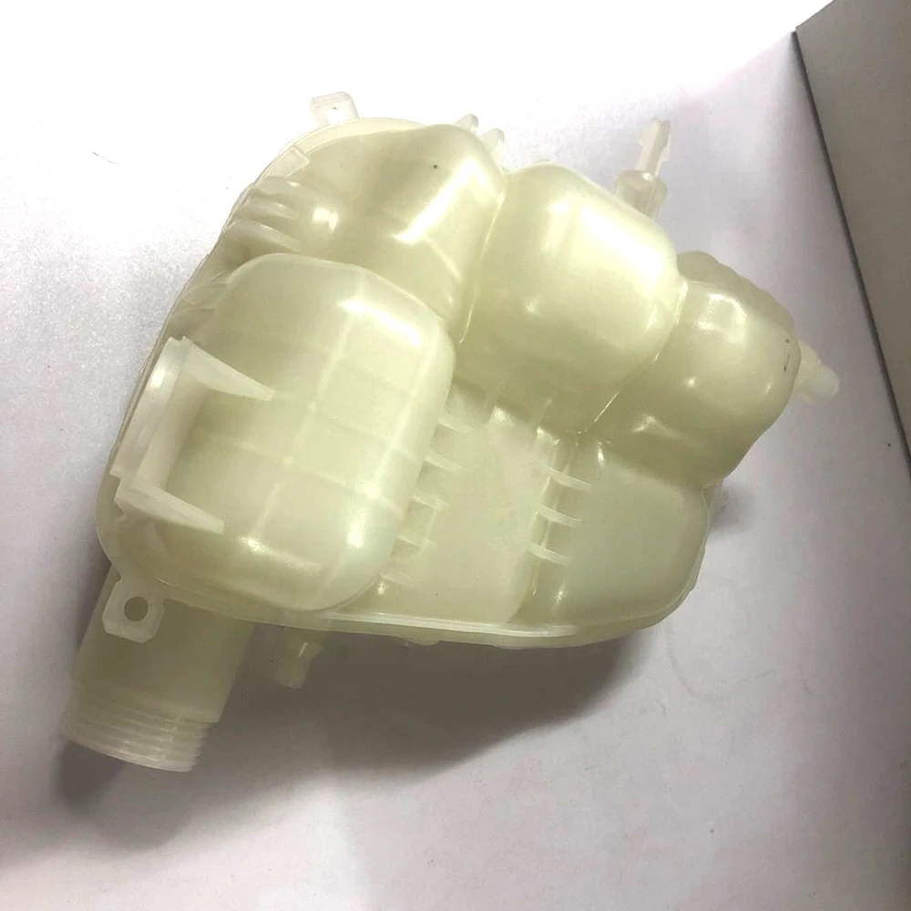 エコリン 17137617362 - Durable Auto Engine Coolant Expansion Tank for