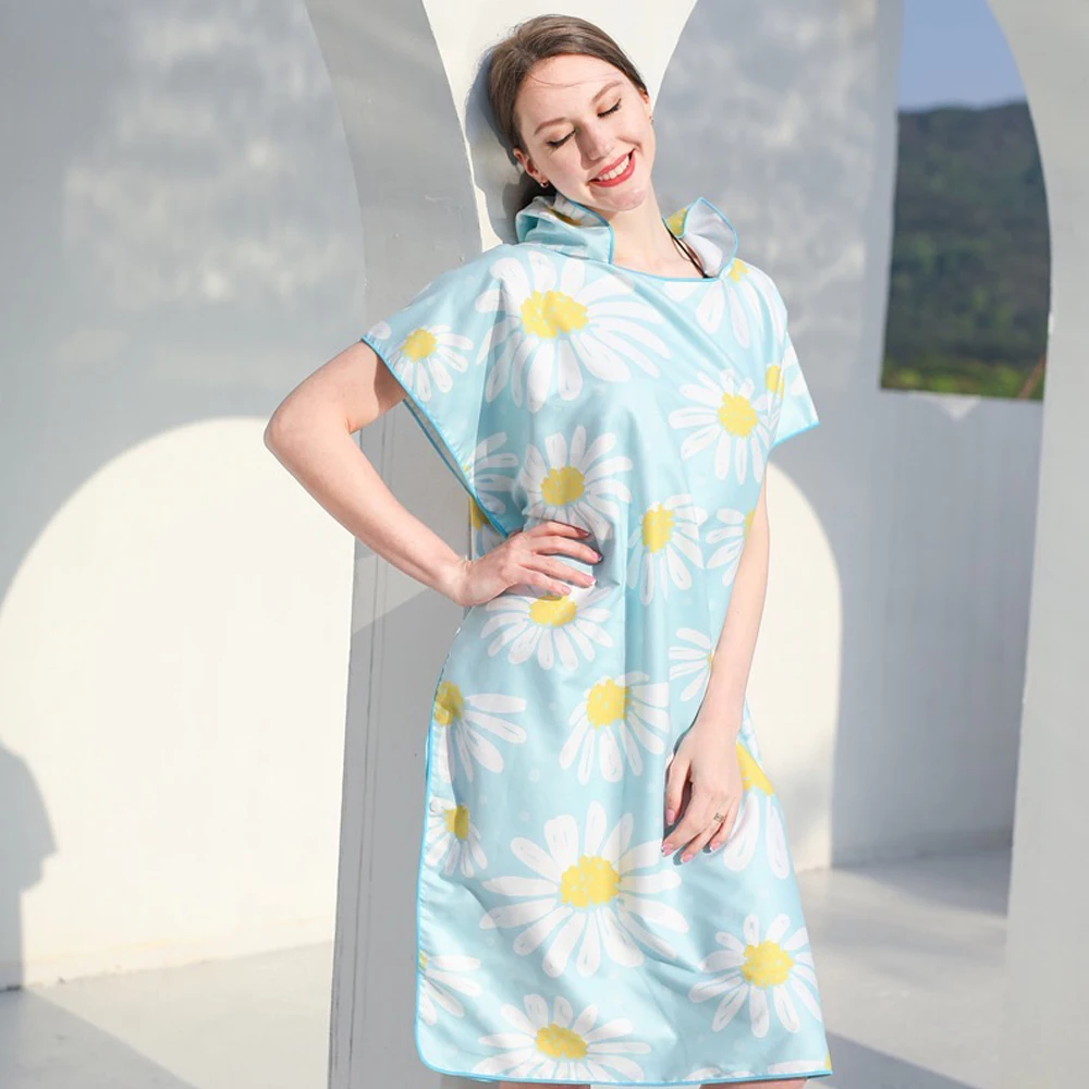 Wuxi Ivy Textile 2024 New Design Hooded Microfiber Sand Free Terry Beach Towel Poncho