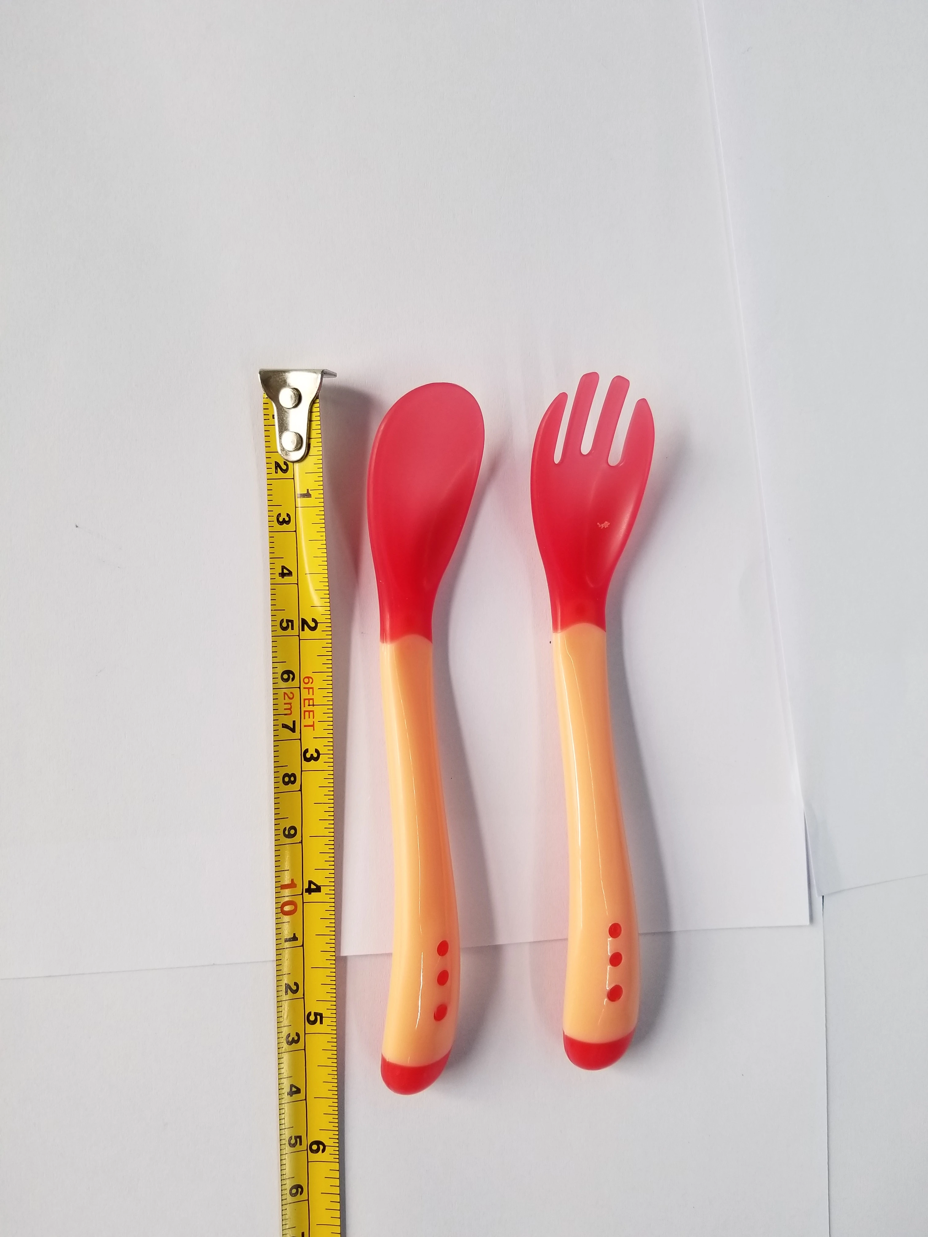 Color Changeable Feeding Training Baby Feeder Silicone Spoon and Fork Set