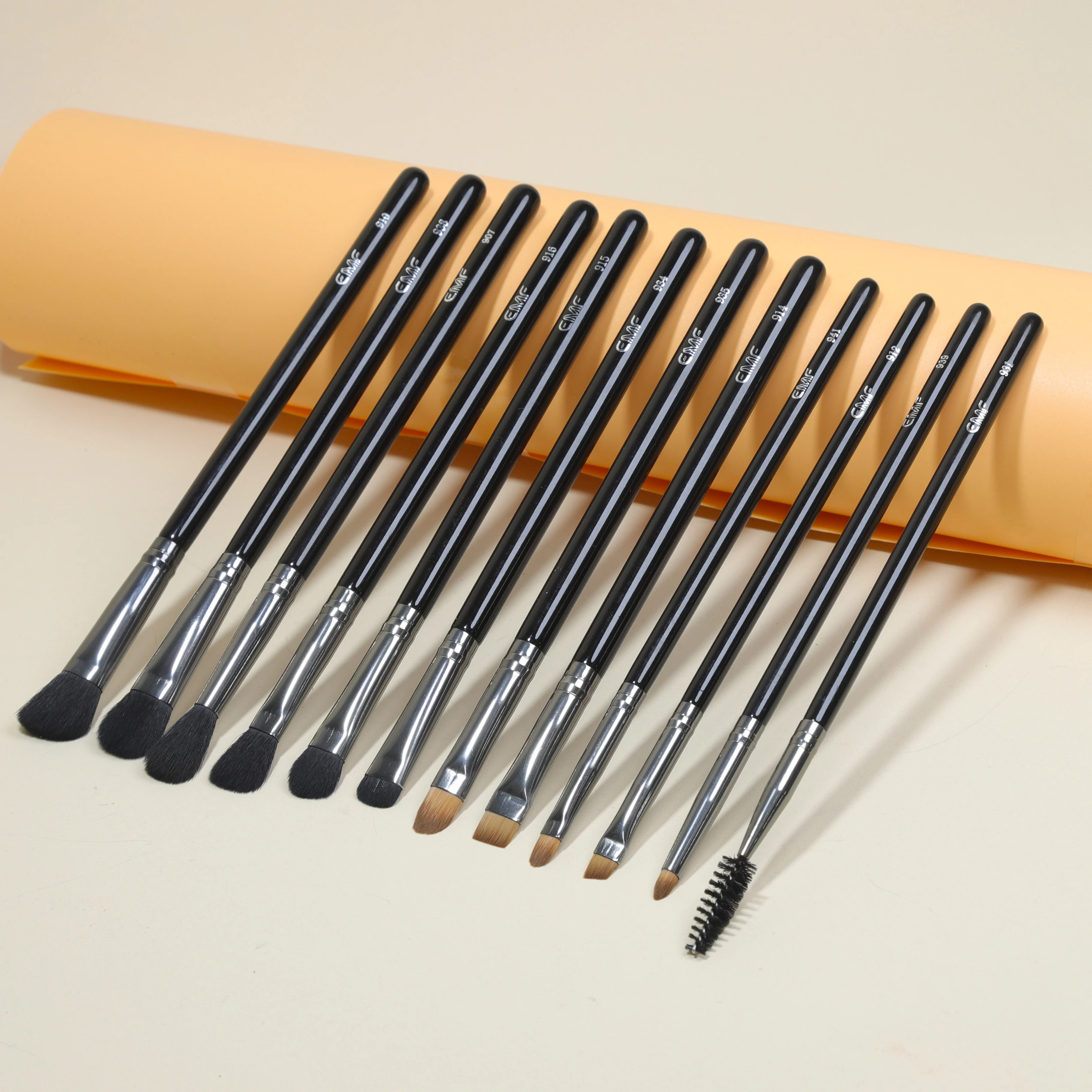 EMF Selected Professional Customizable Makeup Brush Kit 12pcs Cosmetic Eyeshadow Brush Makeup Brushes Set Customizable Logo