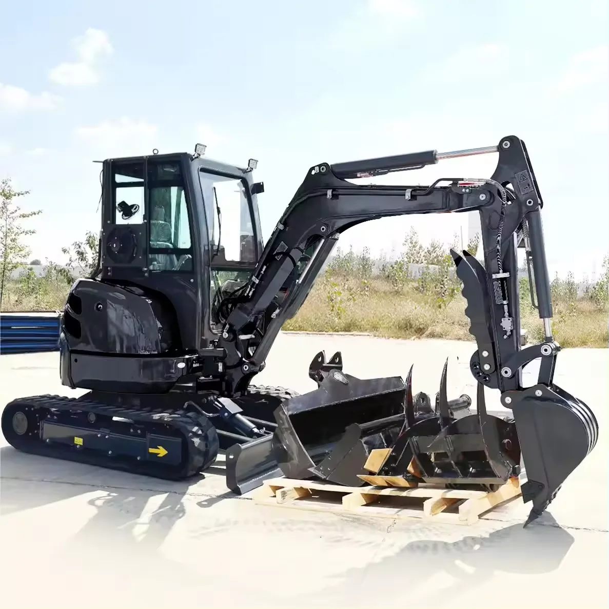 New 2.0 Ton Operating Weight Mini Digger Excav Mini Crawler Excavator Earth-moving Machinery Mini Excavator for Sale With Cab