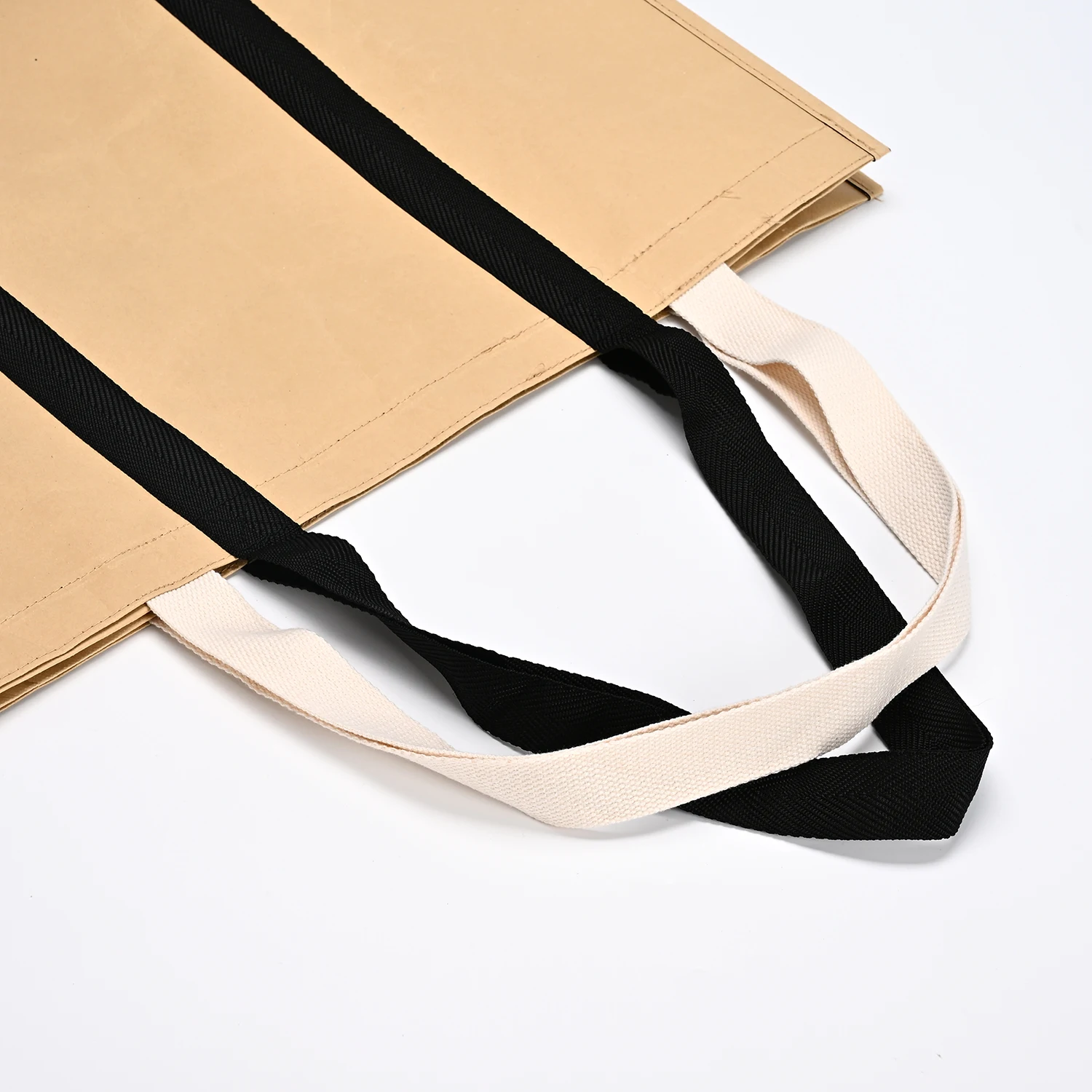 Good Quality Kraft Paper Bag Custom Packaging Waterproof Composite Flat Bottom Paper Bag Standing Packaging Pouch details