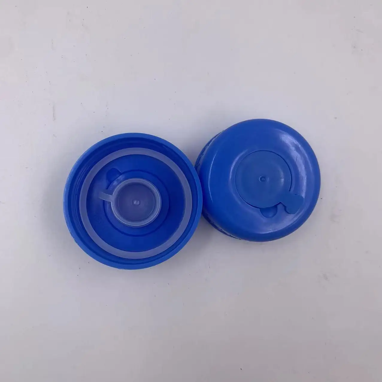 5 gallons screw cap water bottle cap bottles plastic