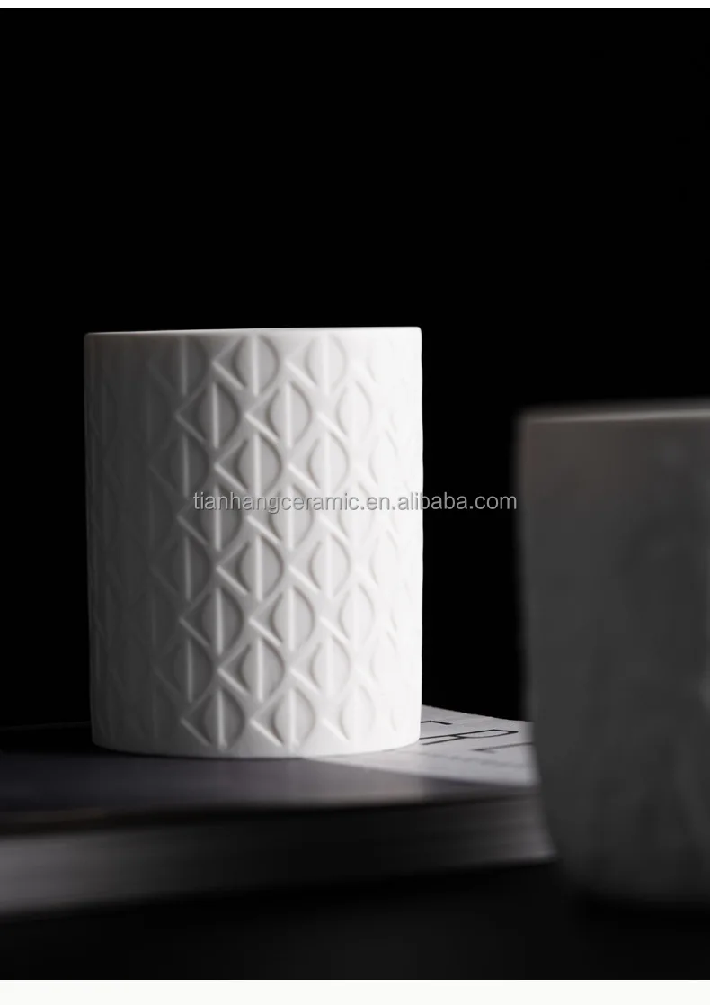 Wholesale Ceramic Candle Jar  Luxury Soy Wax Scented Candles box For Home Decoration Birthday.jpg