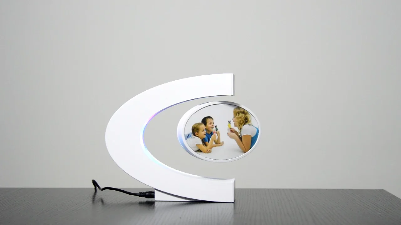 Excellence 2023 New Arrival Triangle Sided Glass Levitation