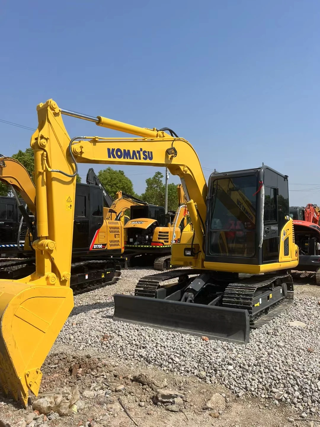 Factory Price Condition Nice Used Komatsu Pc70 Excavator 7 Ton Crawler ...