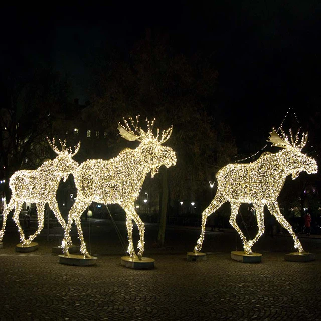 Reindeer LED Lighting Large 3D Outdoor Lighted Deer New Year Christmas Decoration