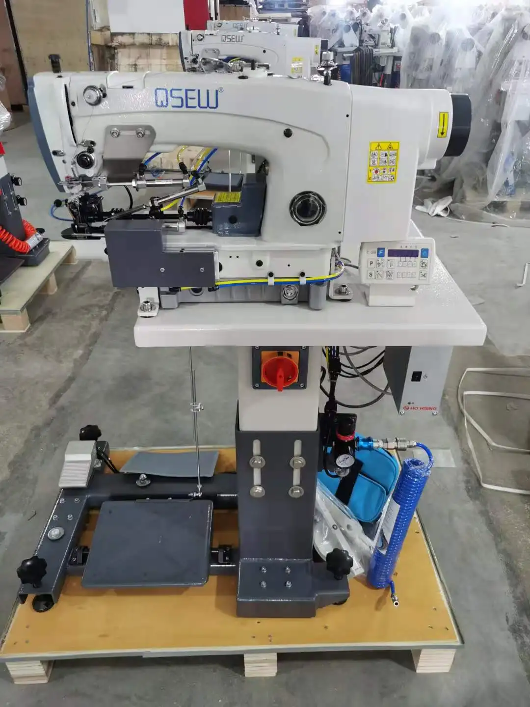 QS-63900 High Speed Automatic Computer Lockstitch Jean Bottom Hemming Industrial Sewing Machine Jeans Making Machine