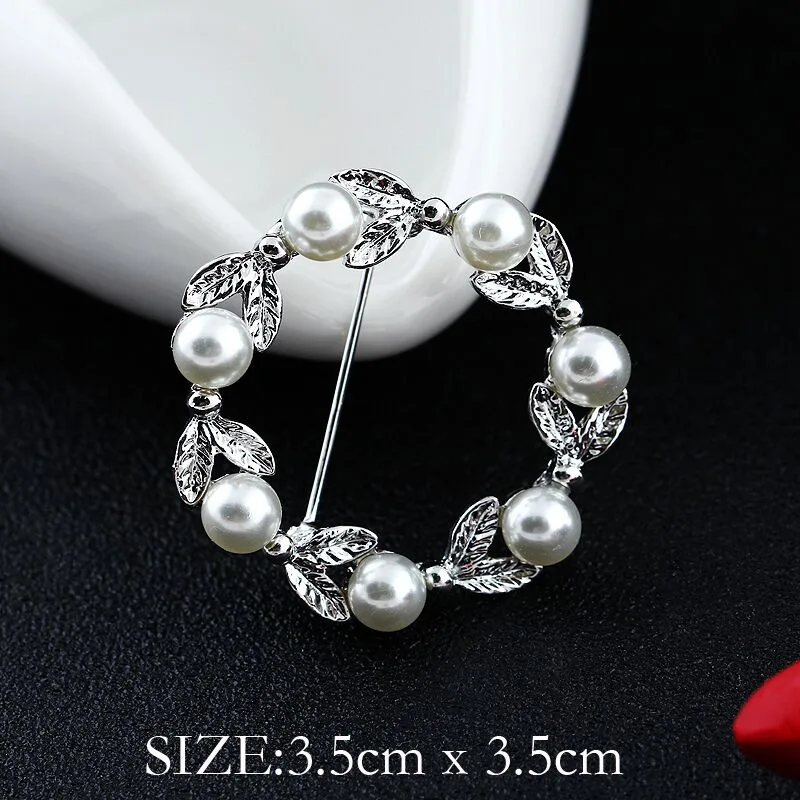 Glittering Imitation Pearl Crystal Snowflake Flower Design Brooch Pin Badge Fashionable Charming Dress Scarves Shawl Clip