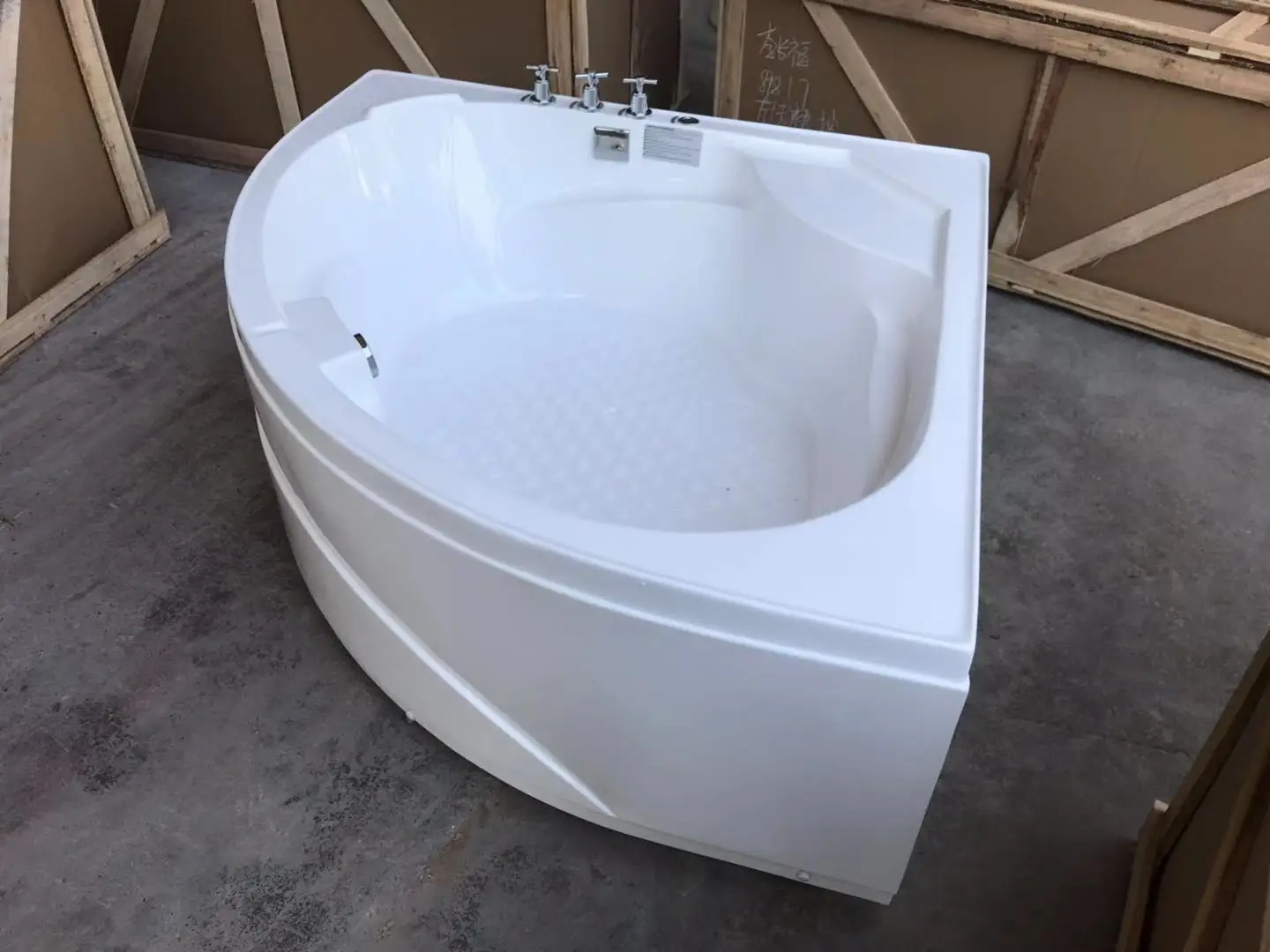 Mini Bathtub for Display Small Corner Bathtub 1300MM Malaysia Model Hot Tub