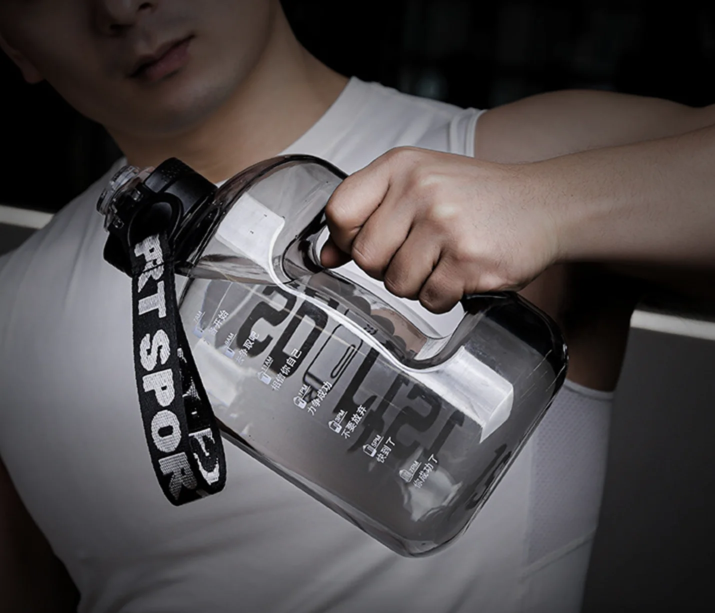 wholesale customized Large capacity sports water bottle