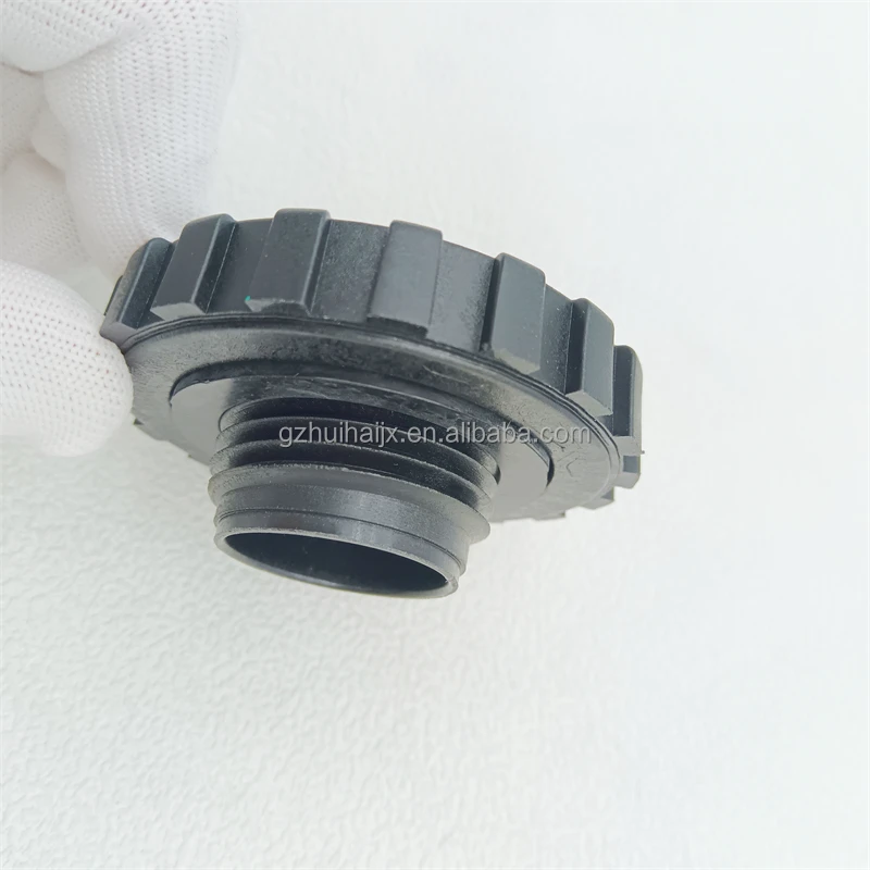 Komatsu PC300-8MO Oil Filler Cap - HUIHAI 6754118480