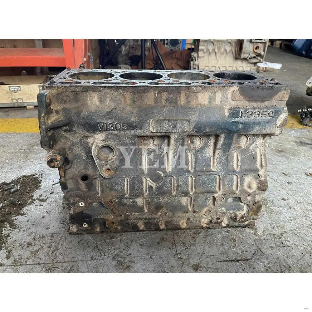 V1305 Cylinder Block for Kubota Engine Repair Parts Kit