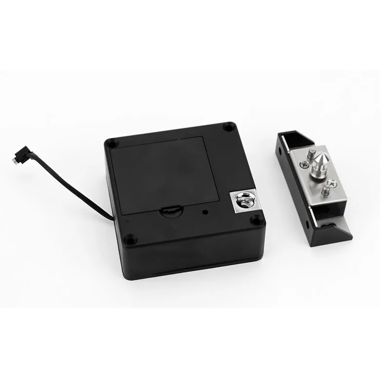 Remotely Unlock Cabinet Lock with TTLock Smart Phone APP and IC Card Reader Rfid Cabinet Lock