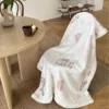 Femme de ménage chat-xy
