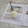 สีขาว
