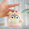 Pingüino travesti rosa + cadena de cuentas