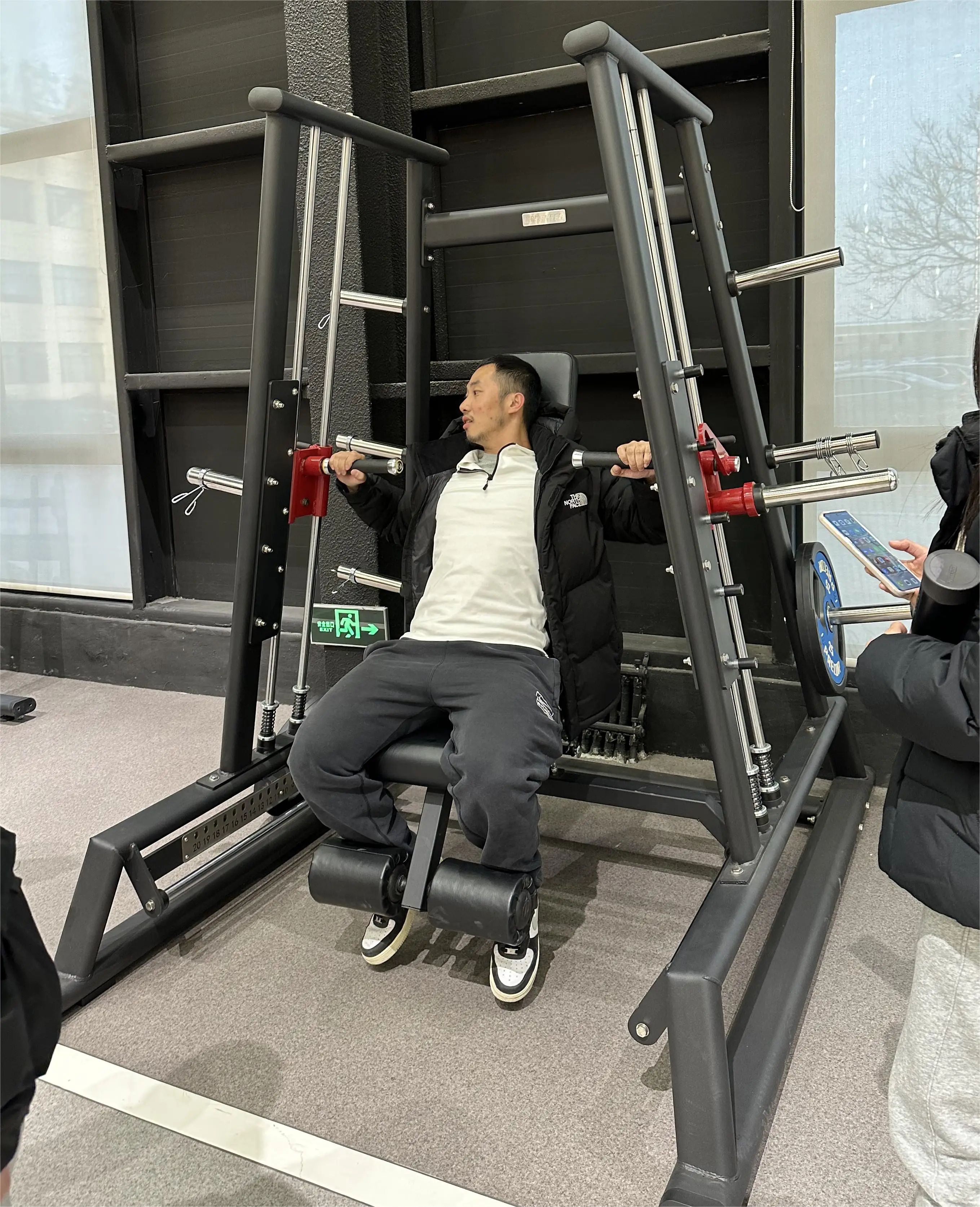 Máquina de prensa de pecho ajustable de nuevo diseño, equipo de