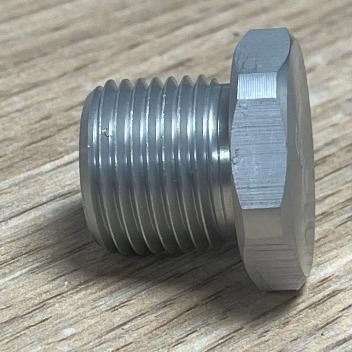 latest company news about NXF Pipe Fittings DN 6-DN 100 Source Factory ASTM B637,AMS 5383 Alloy G-30/2.4603/UNS N06030 Hexagon Head Plug  4