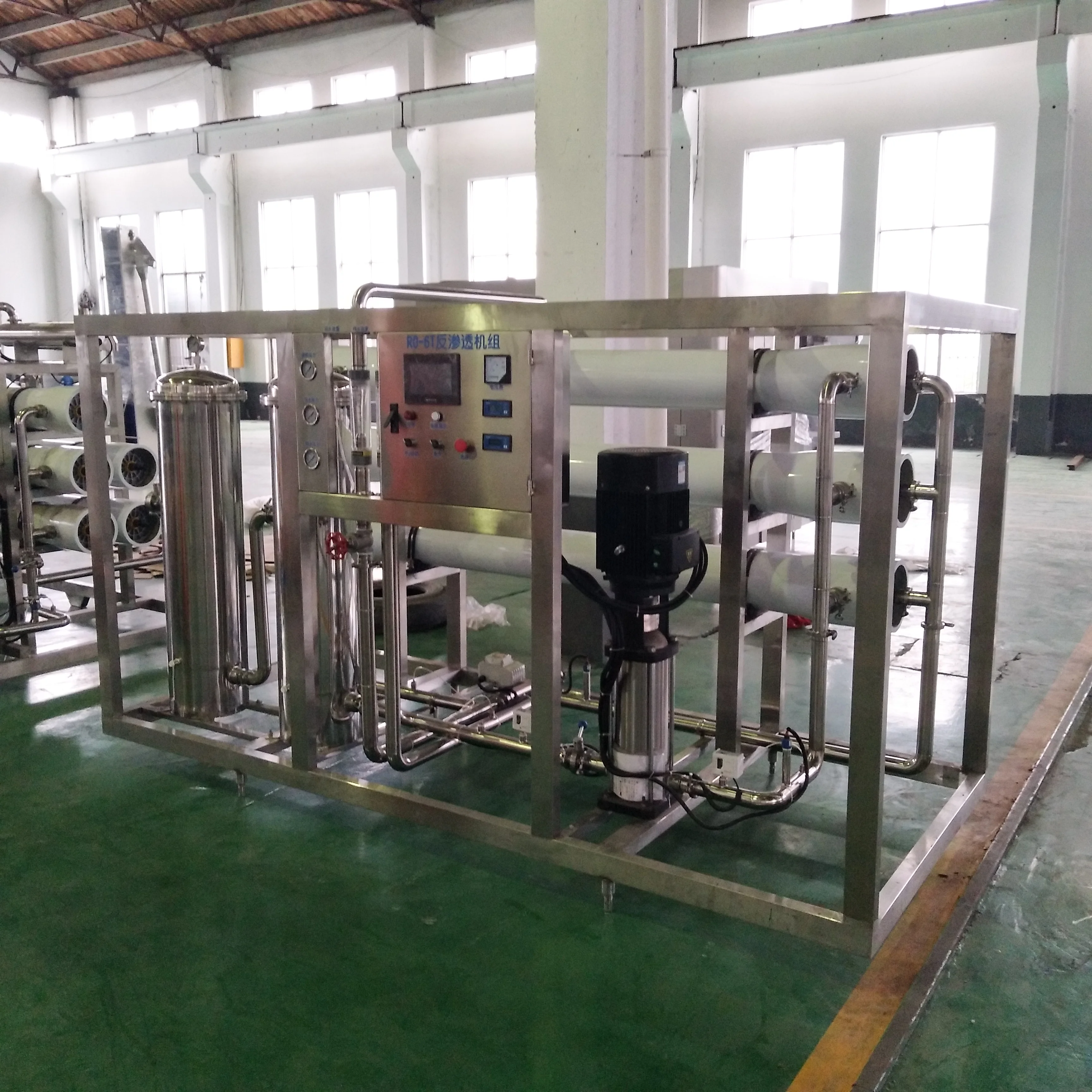 Высокое качество очищенной питьевой воды при помощи обратного осмоса завод цена