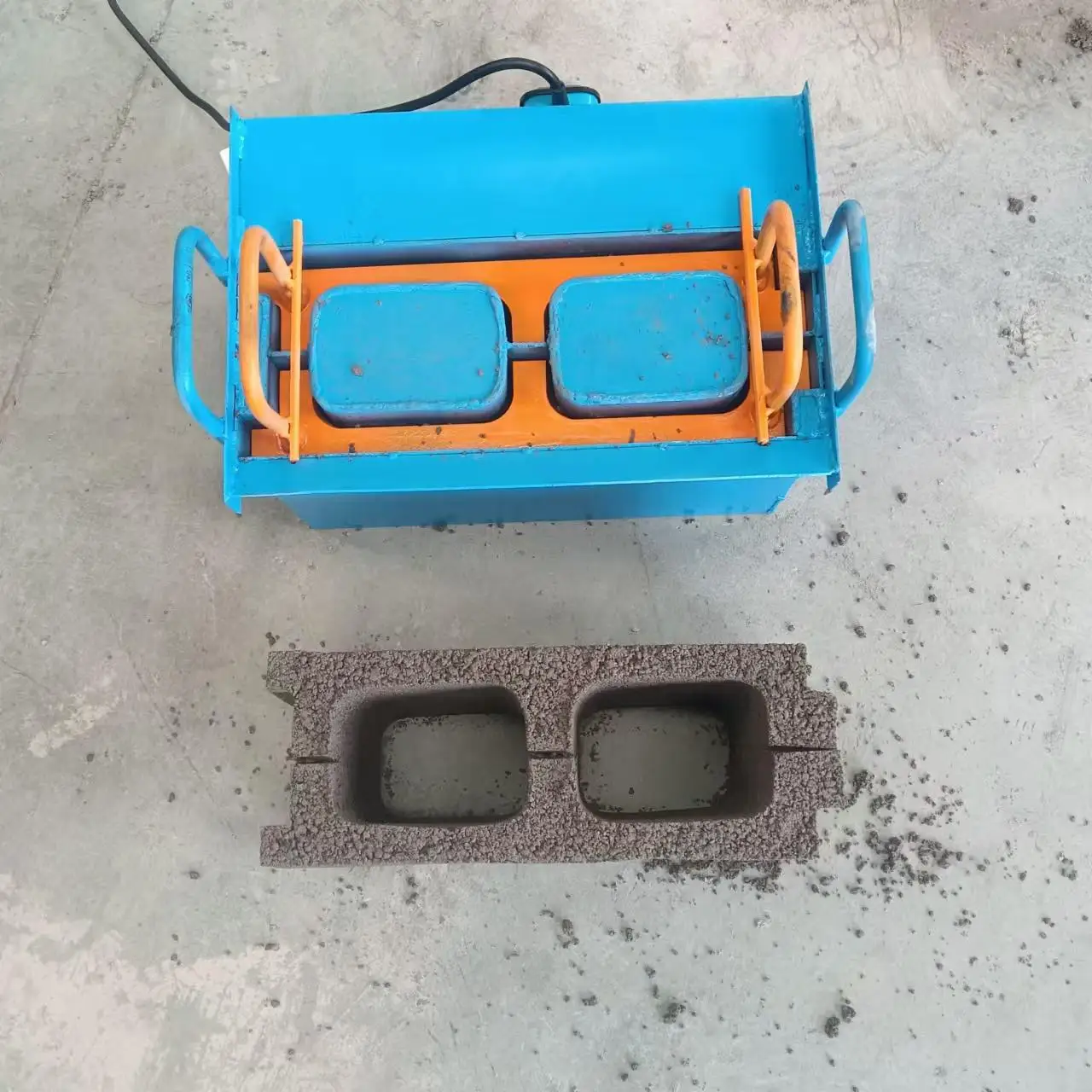 Manual Concrete Block Moulds Making Concrete Maker Wall Block Molds Mini Electric Brick Making Machine