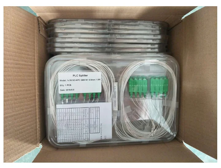 Cheap Price G657 A1 0.9mm loose tube 1*16 Optical fibre Splitter SC/UPC sx core fiber optic mini plc splitter
