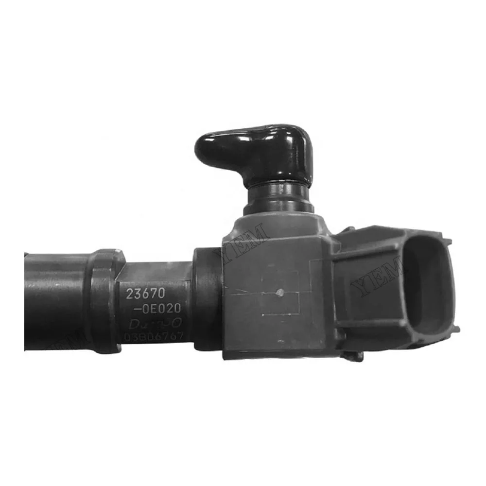 Fuel Injector 23670-0E020 for Toyota Engine 2GD-FTV 2.4L