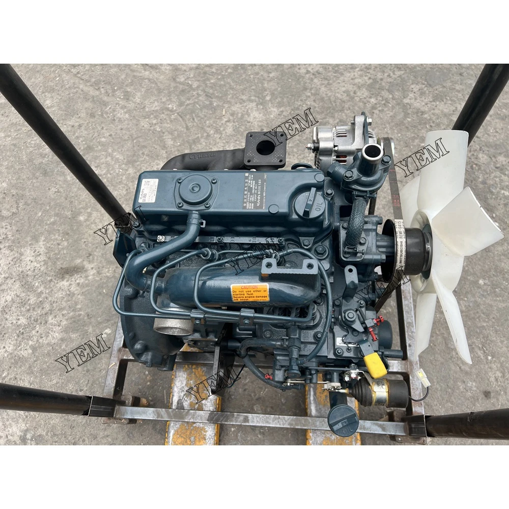 Competitive Price D1703 Complete Engine Assy for Kubota D1703 4
