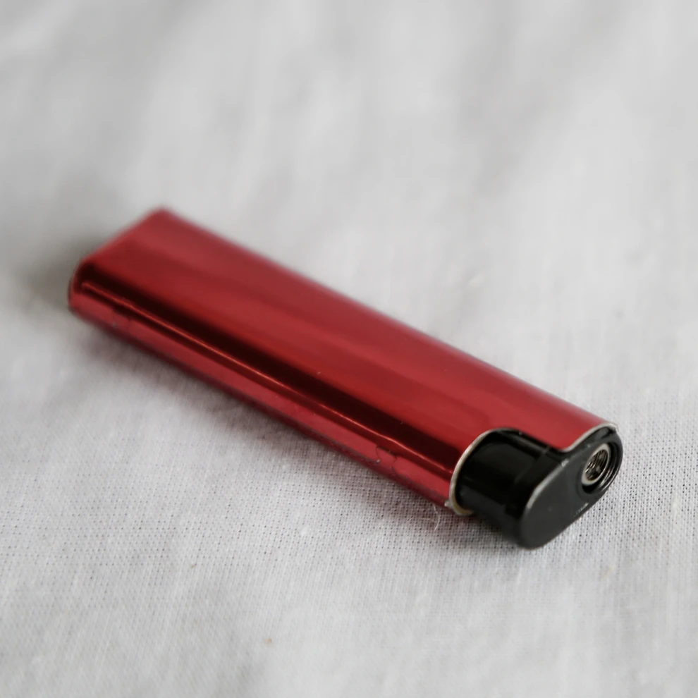Metal case Mini Vibrator Electronic Cigarette Lighter Windproof and Rechargeable