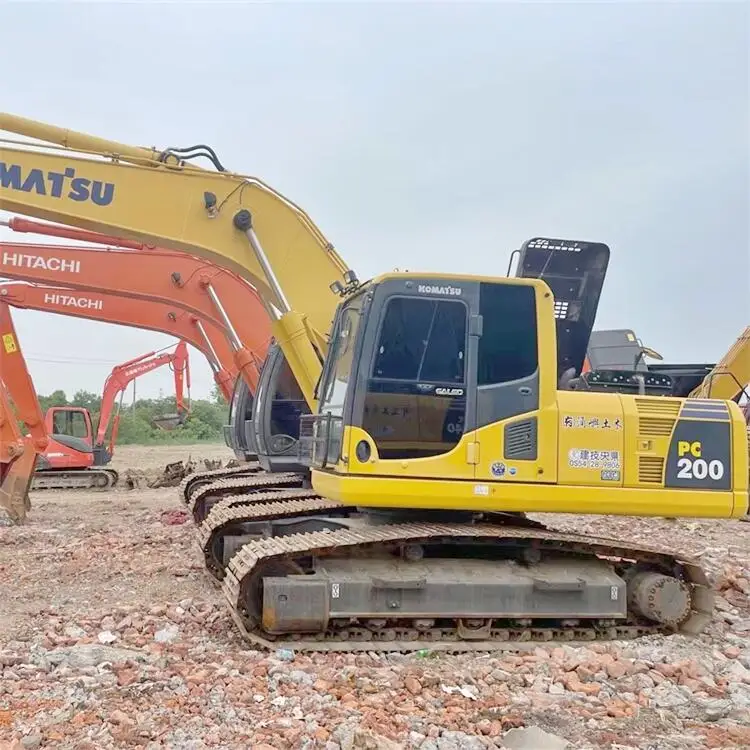 Used Komatsu PC200-8 Excavator with 19.9 Ton Operating Weight and 0.8 m³ Bucket Capacity 2021 Year Model