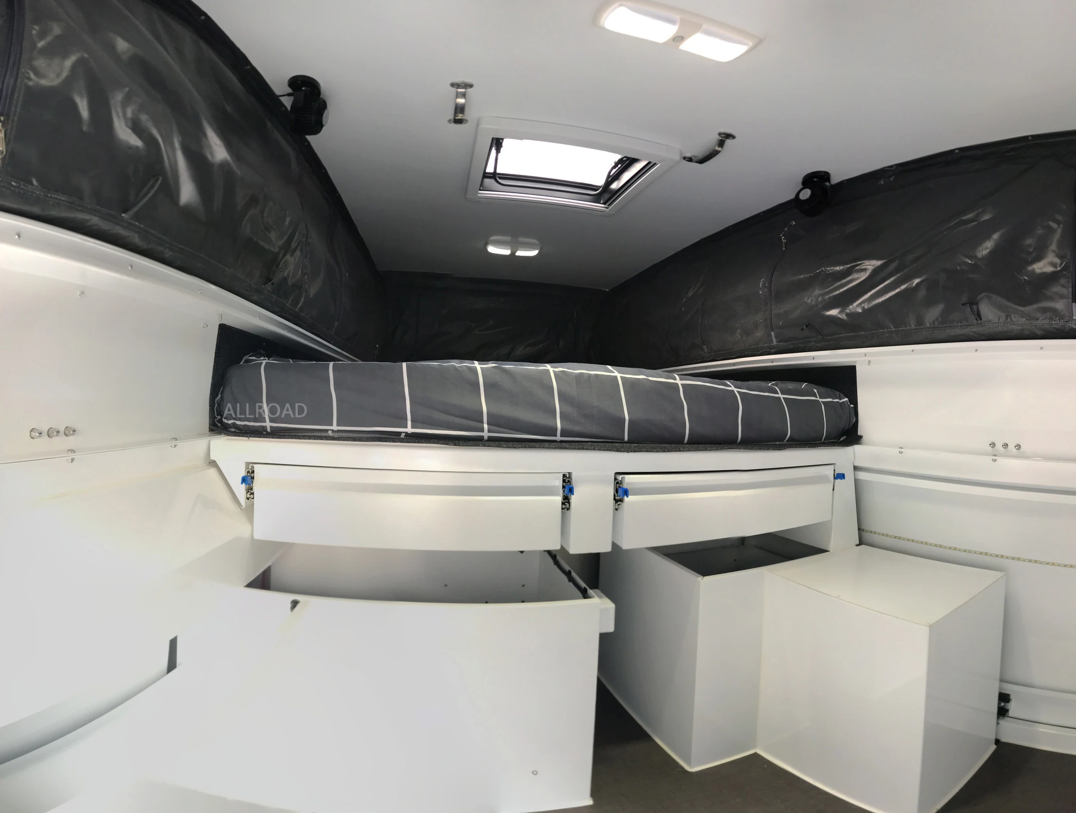 4x4 Camper Van Slide Out Kitchen Mobile Camper Trailer Pickup Truck