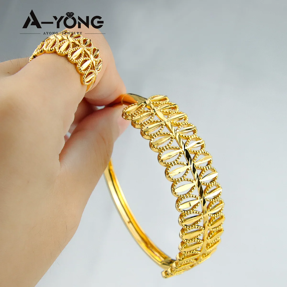 New Design Hollow Ring Bracelet Jewelry Sets 18k Gold Plated Bracelet and  Ring Set - Main Image
