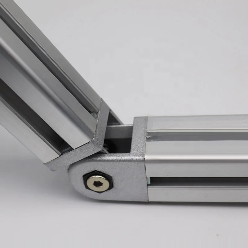 Mâts d’éclairage en aluminium 4-5m (forme tubulaire) - Éclairage
