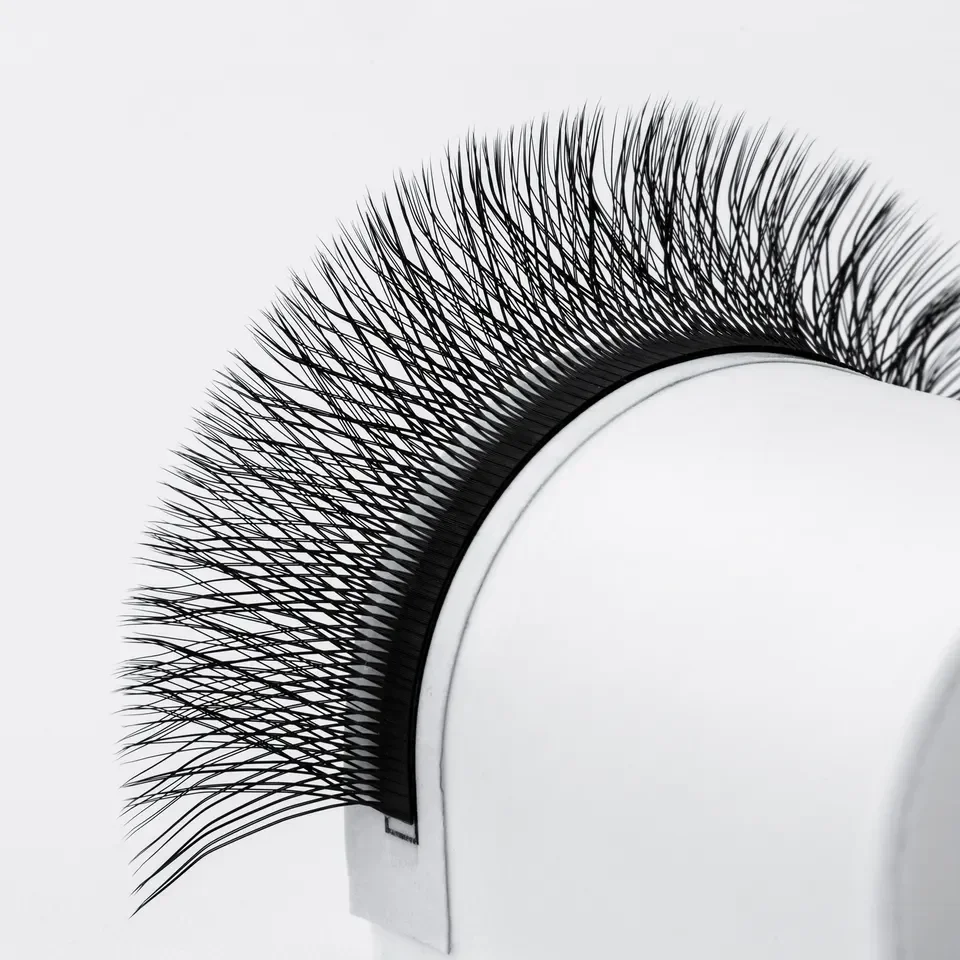 OEM Private Label Premade Volume Yy w Lash Extension 3d 4d 5d Clover Soft False  Eyelash Extention Premade YY Lashes