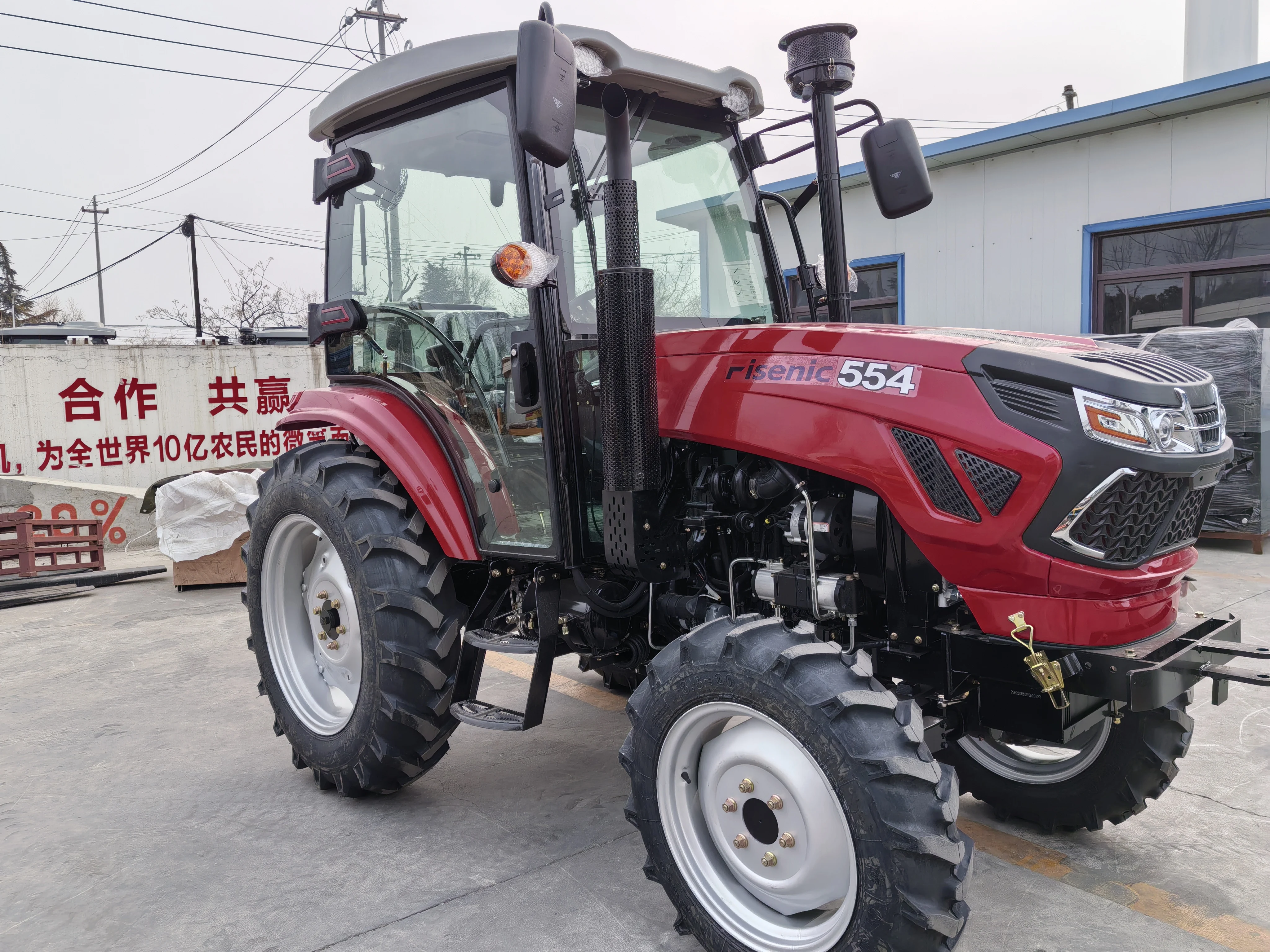 Foton 554 Model 4x4WD Multifunctional Tractor New Condition 50hp Diesel Engine 80hp Rated Power Red Cabin with Iseki Gearbox