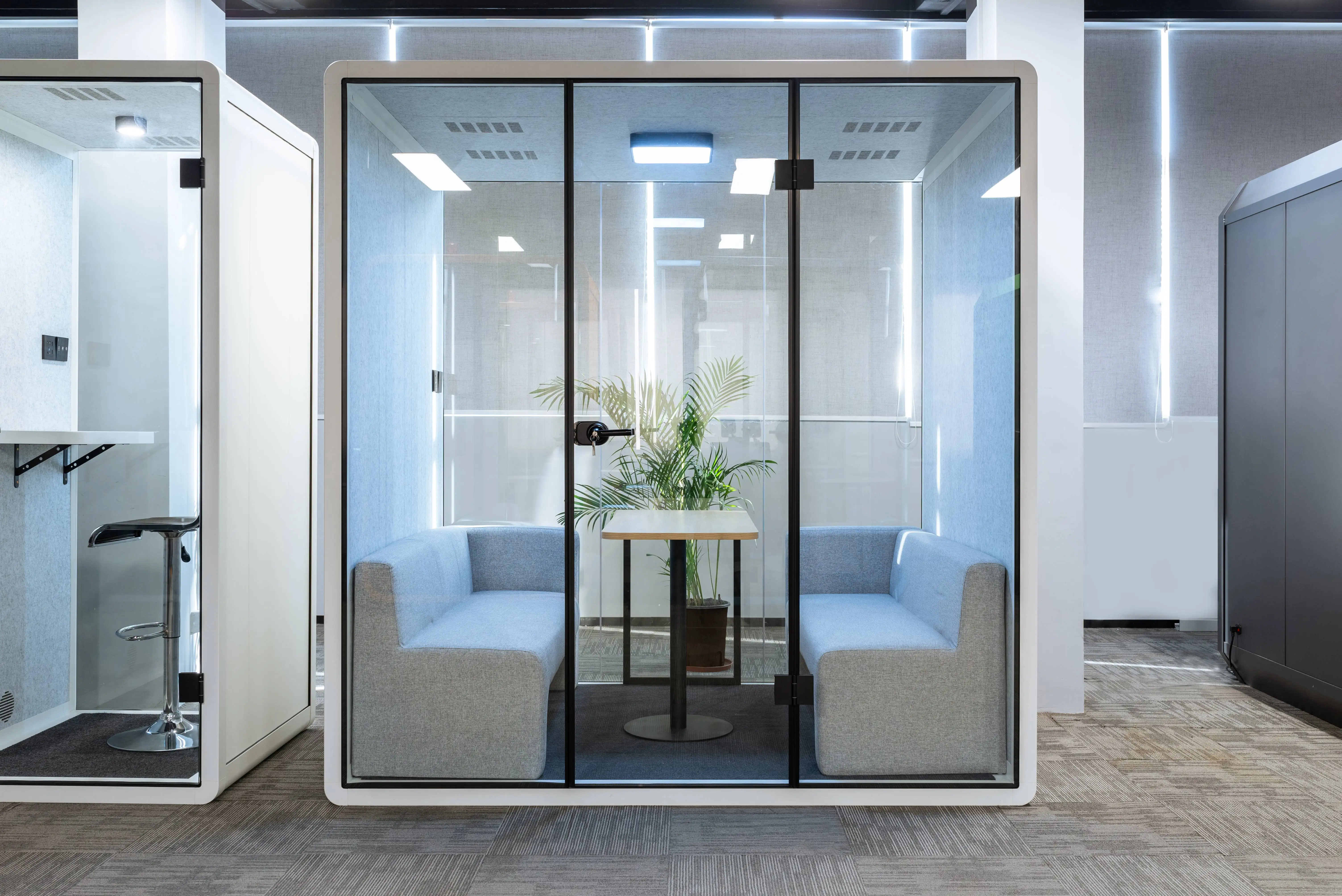 Modern Soundproof Booth Office Pod Soundproof Silence Booth Office Pod ...