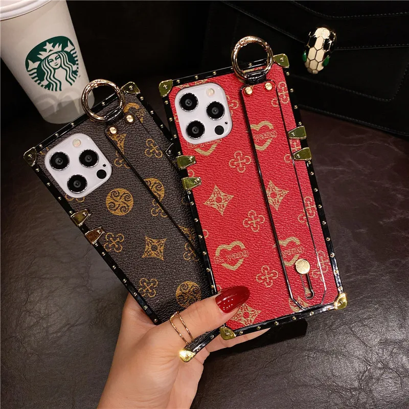Wholesale Luxury Designer Brand Phone Cases With Logo Girl Square Fur Mobile  Cover Case Leather For Iphone 13,13 pro,13 pro max From m.