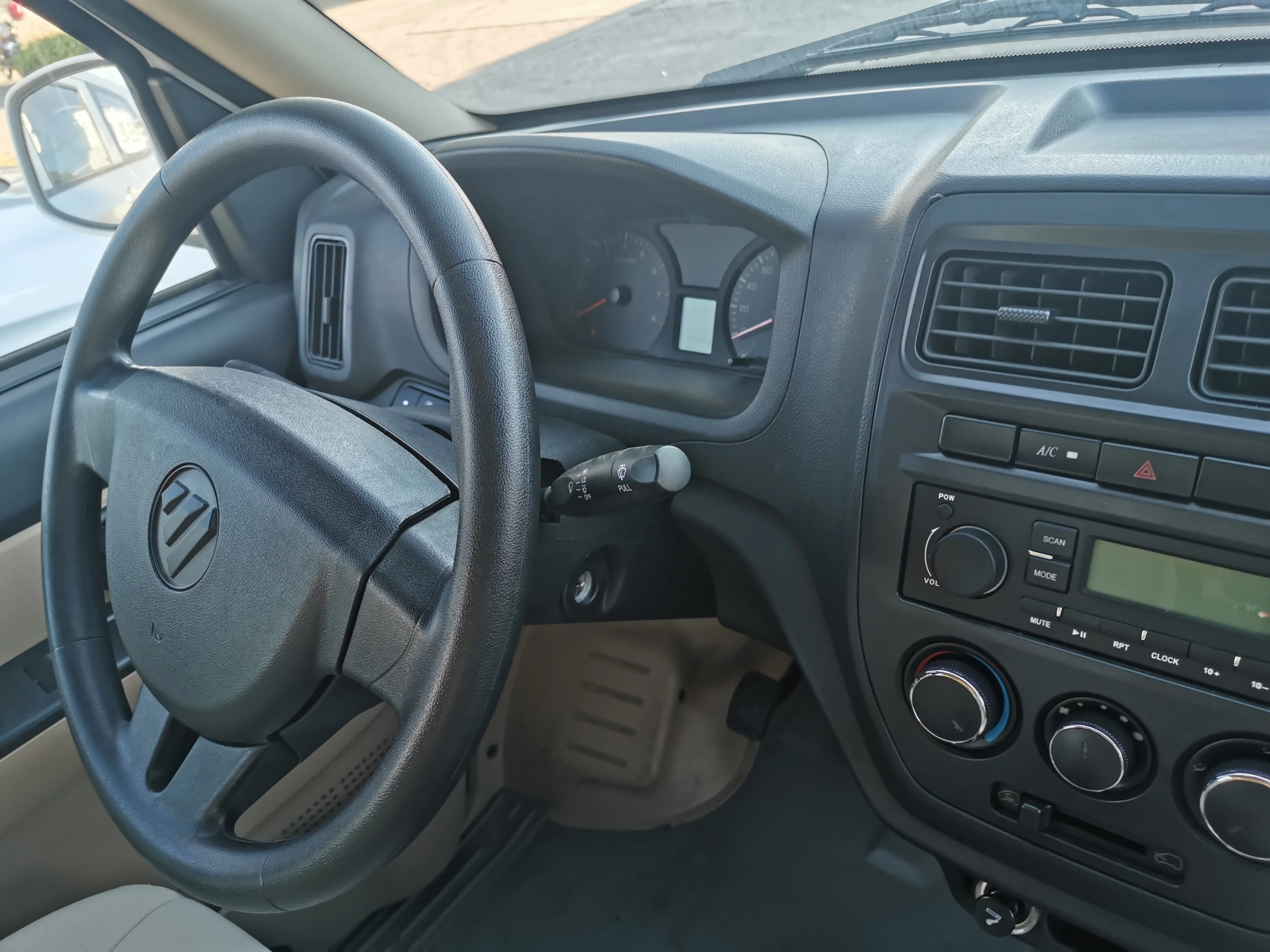 
Лидер продаж, 8-11местный минивэн FOTON с бензиновым двигателем 1500 куб. См 