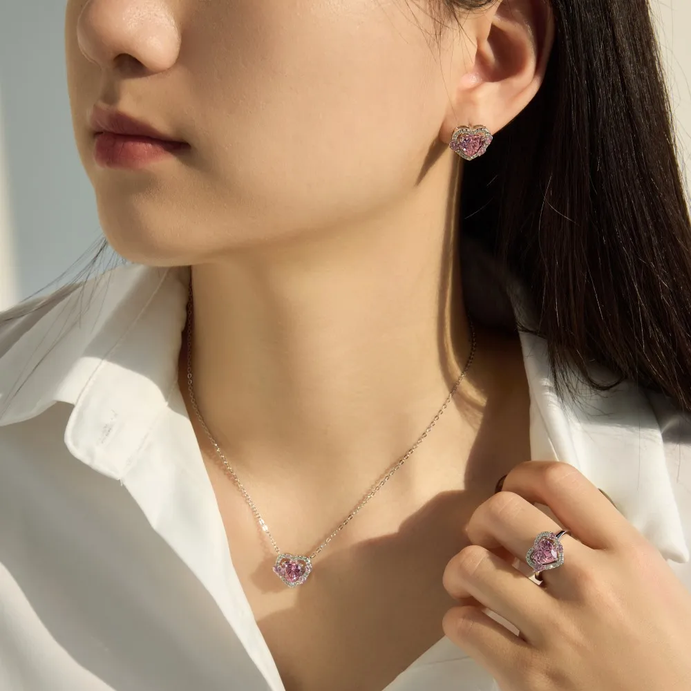 KAKODIY exquisite fine jewelry rhodium-plated 925 sterling silver chain necklace 5A cubic zirconia pink heart-shaped love pendant necklace detail 4