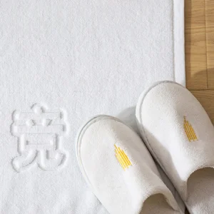Luxury 100% Cotton Woven Solid Color Bath Towel Set with Embroidered Custom Logo Soft Absorbent Hotel Home Spa Premium Gift