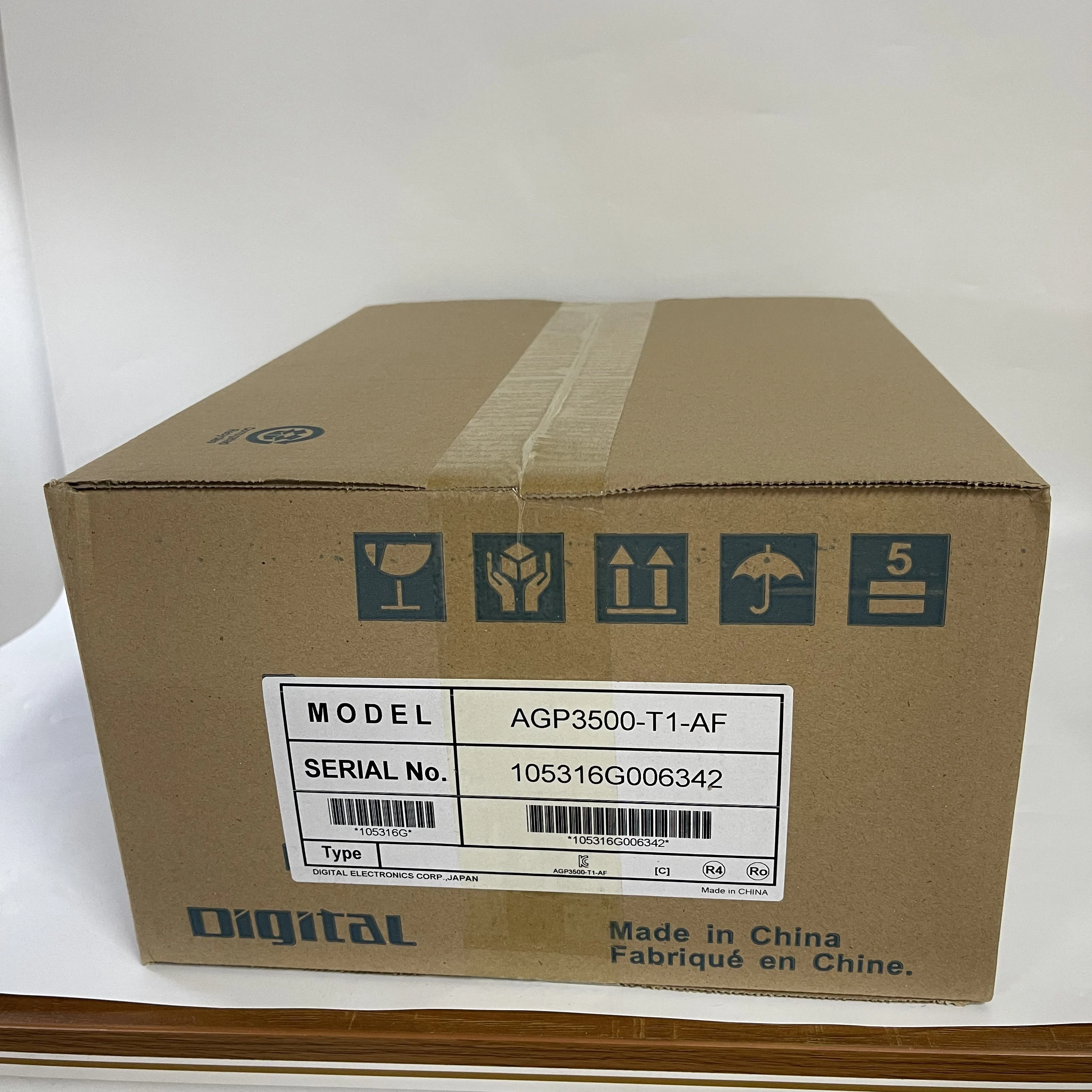 DIGITAL ELECTRONICS HMI Panel AGP3500-T1-AF