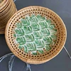 panier tressé en coquillage d'algues vertes