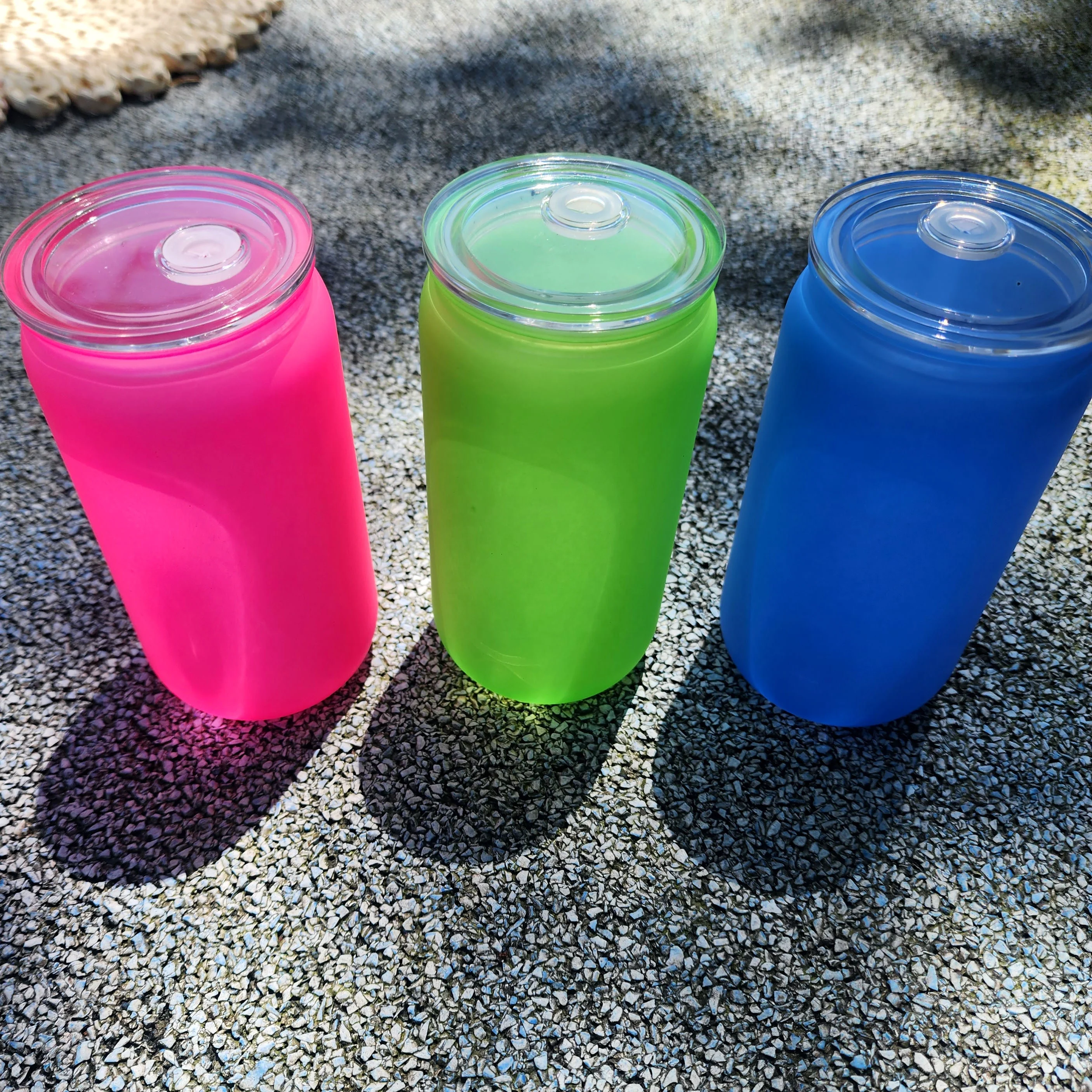 16oz Ombre Frosted Insulated Plastic Acrylic Beer Glasses Bulk Tumblers  with Lid Straw Dupes UV DTF Resistant Colored Bottles| Alibaba.com