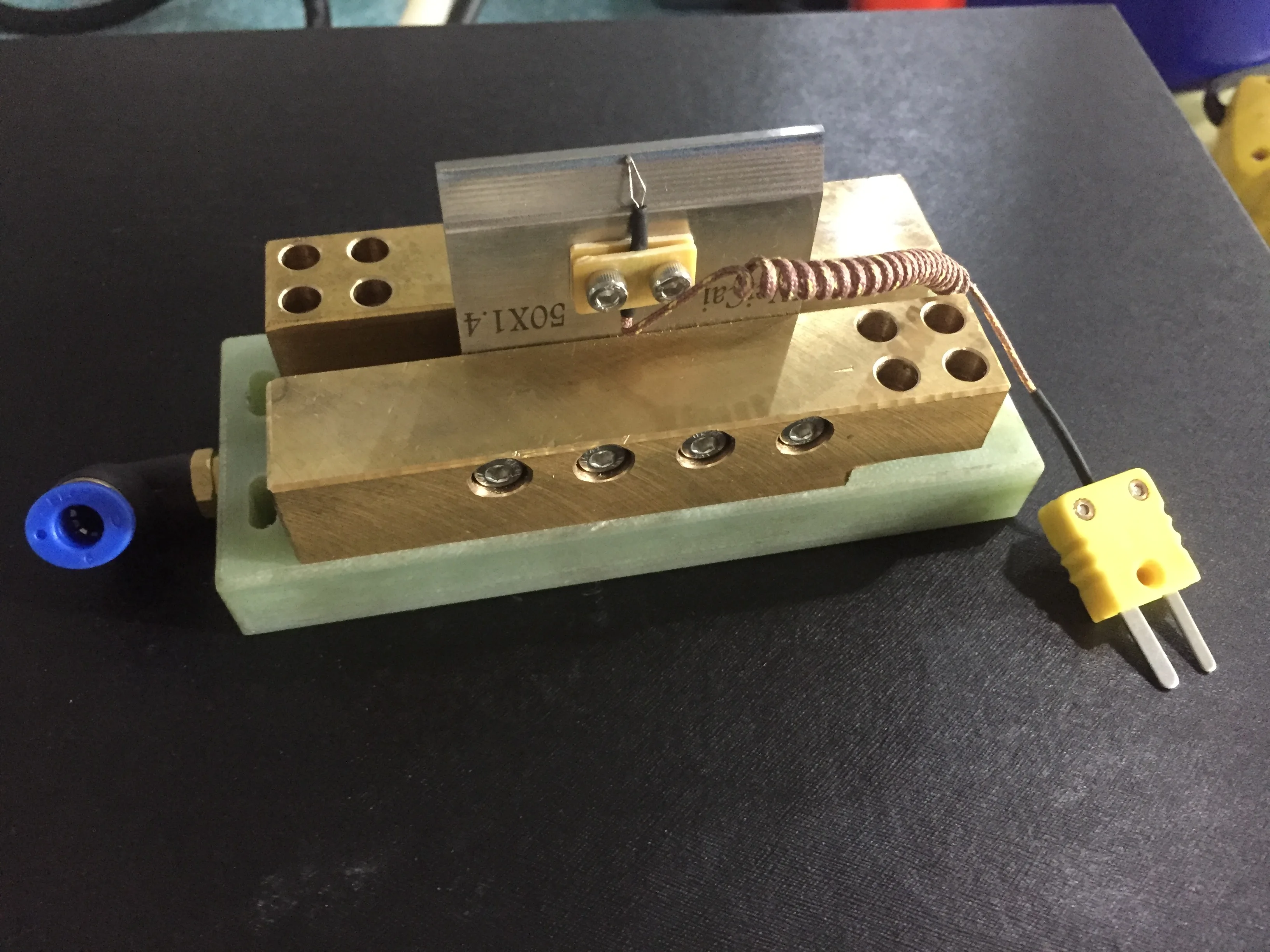 
2019 завод 50*1,4 мм 68*1,4 мм acf tab КОФ соединительная головка для ЖК-дисплея led ТВ экран ремонтная машина 