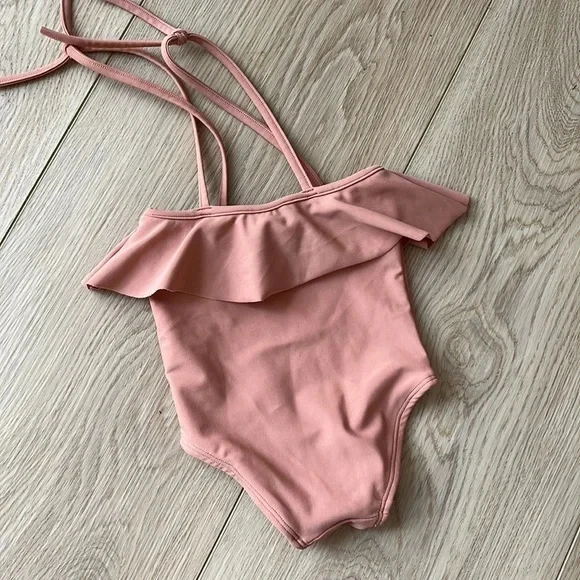 Sweet Cute Solid Color Suspender Newborn Beach Swimsuit Ruffle Baby One-piece Bikini Swim details