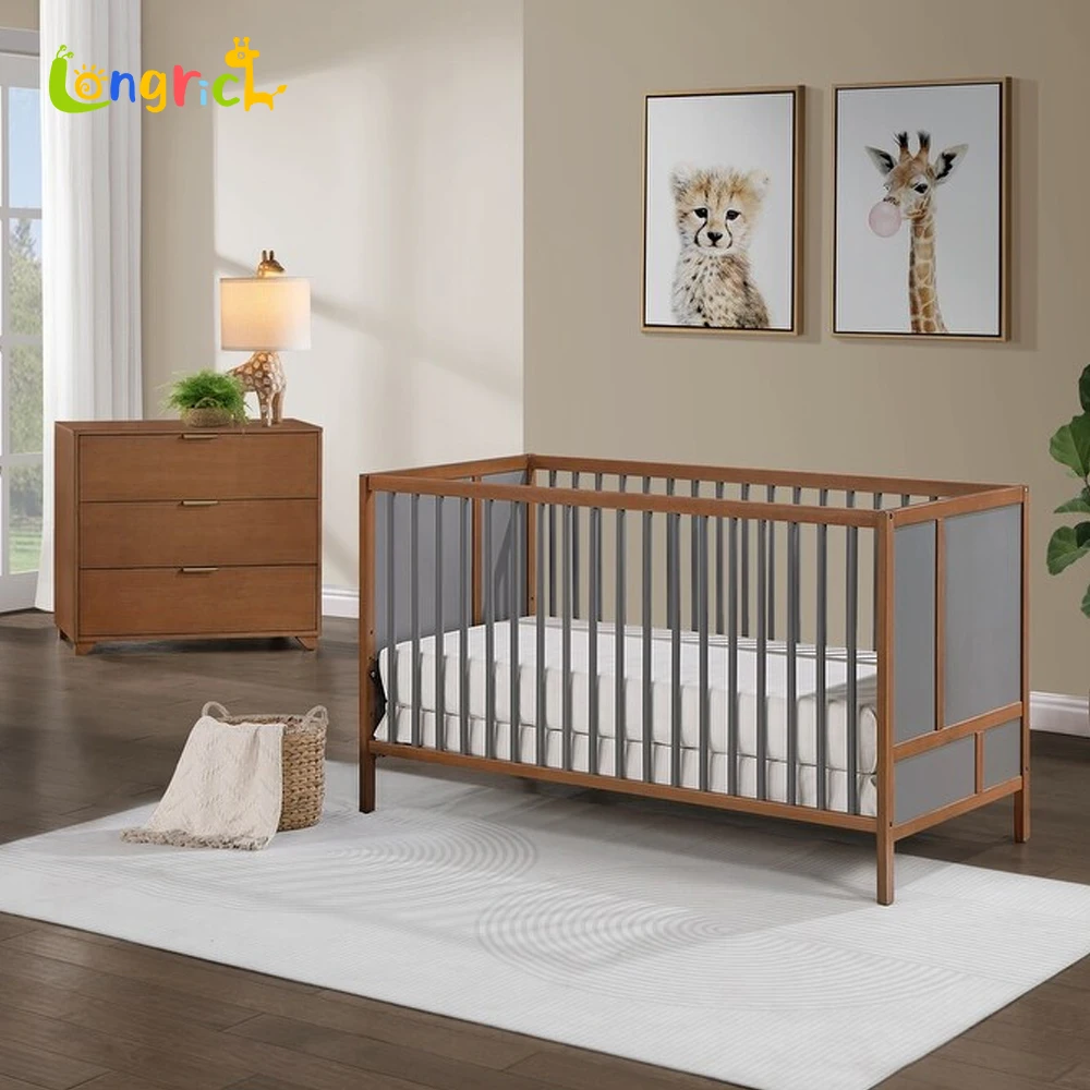 Good Quality Baby Crib Solid Wood Material Natural Color Style
