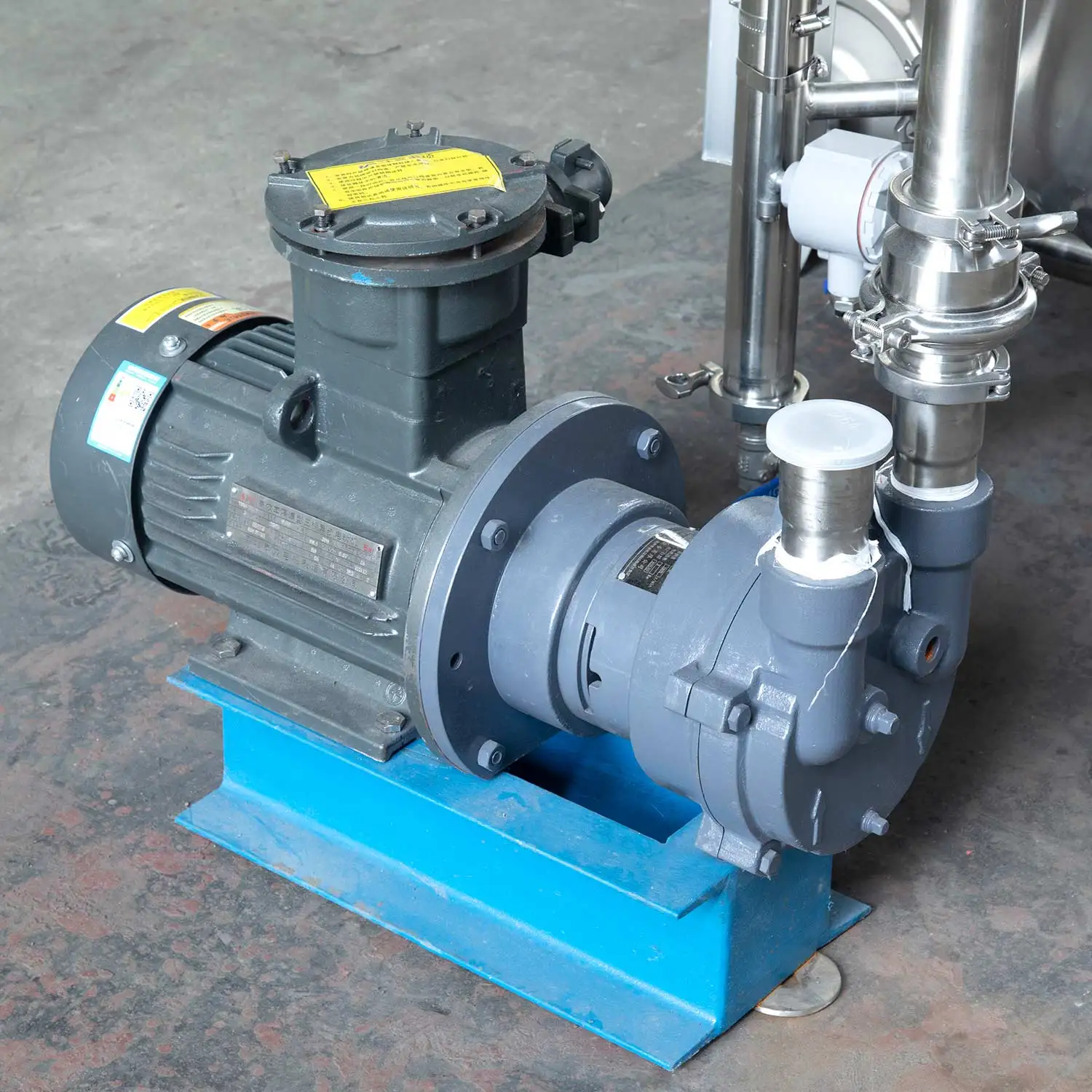 500L Extraction Concentration Extract Evaporator System Multifunction Extraction tank with Precooling tank