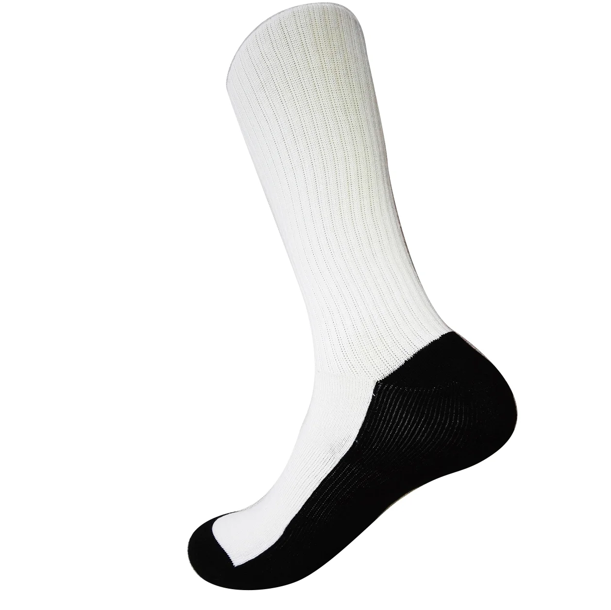 Черно белые носочки. Белые носки. Носки черные и белые. Белые носки мужские. Носки с черной подошвой.